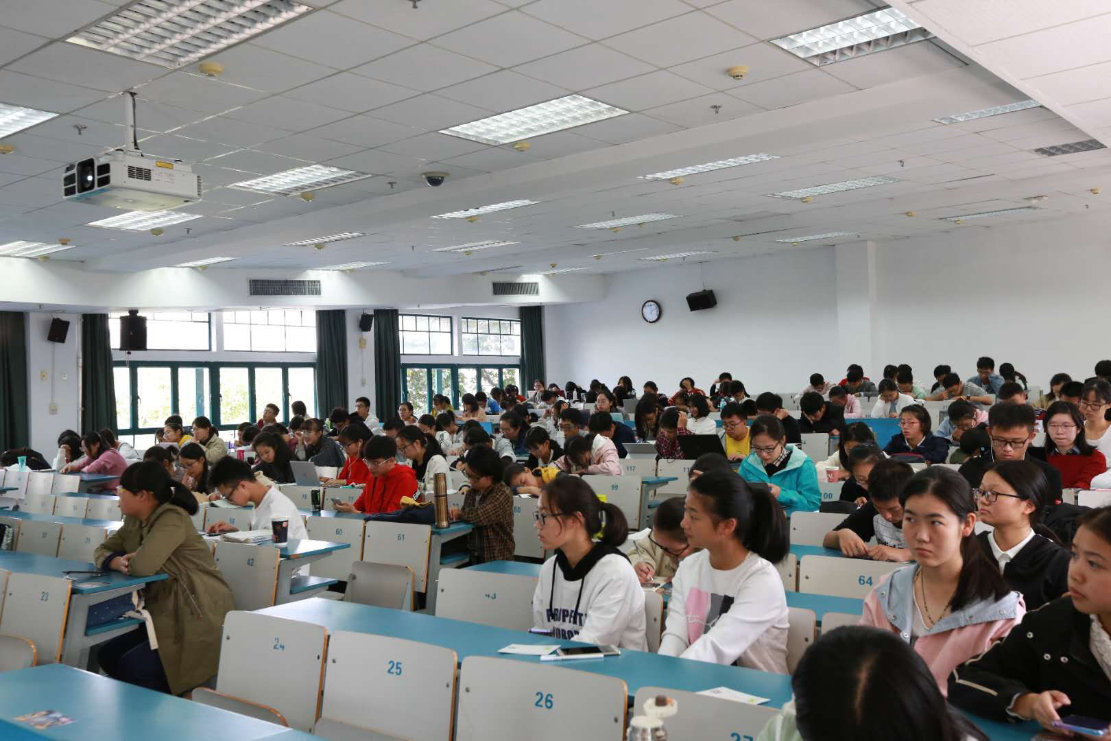 http://dqxy.zju.edu.cn/userfiles/image/quick/%E5%9B%BE%E7%89%872(58).png